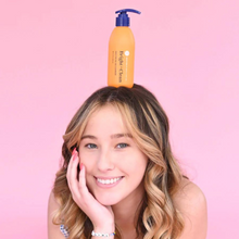 Load image into Gallery viewer, Bright Girl Bright and Clean Daily Facial Gel Cleanser Model Shop At Exclusive Beauty
