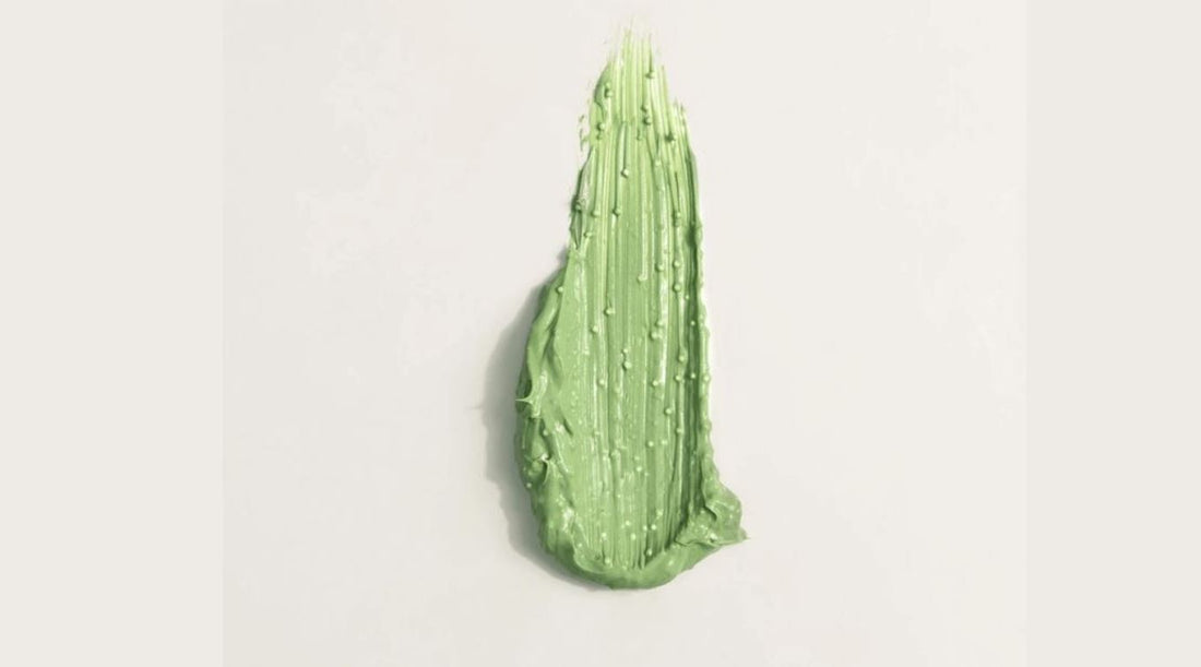 The Glow-Boosting Skin Benefits of Algae Extract