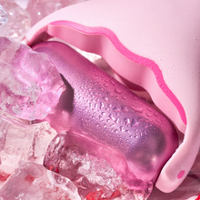 Cargar imagen en el visor de galería, The Skinny Confidential Hot Mess Ice Roller Close Up Shop at Exclusive Beauty
