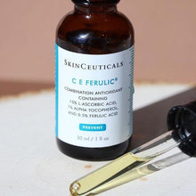 Cargar imagen en el visor de galería, SkinCeuticals CE Ferulic Antioxidant Serum with dropper applicator
